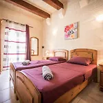 4 Bedroom With Private Pool * Арб