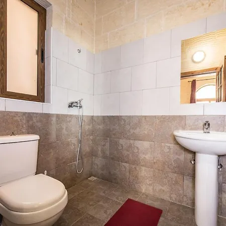 Holiday home 4 Bedroom With Private Pool *